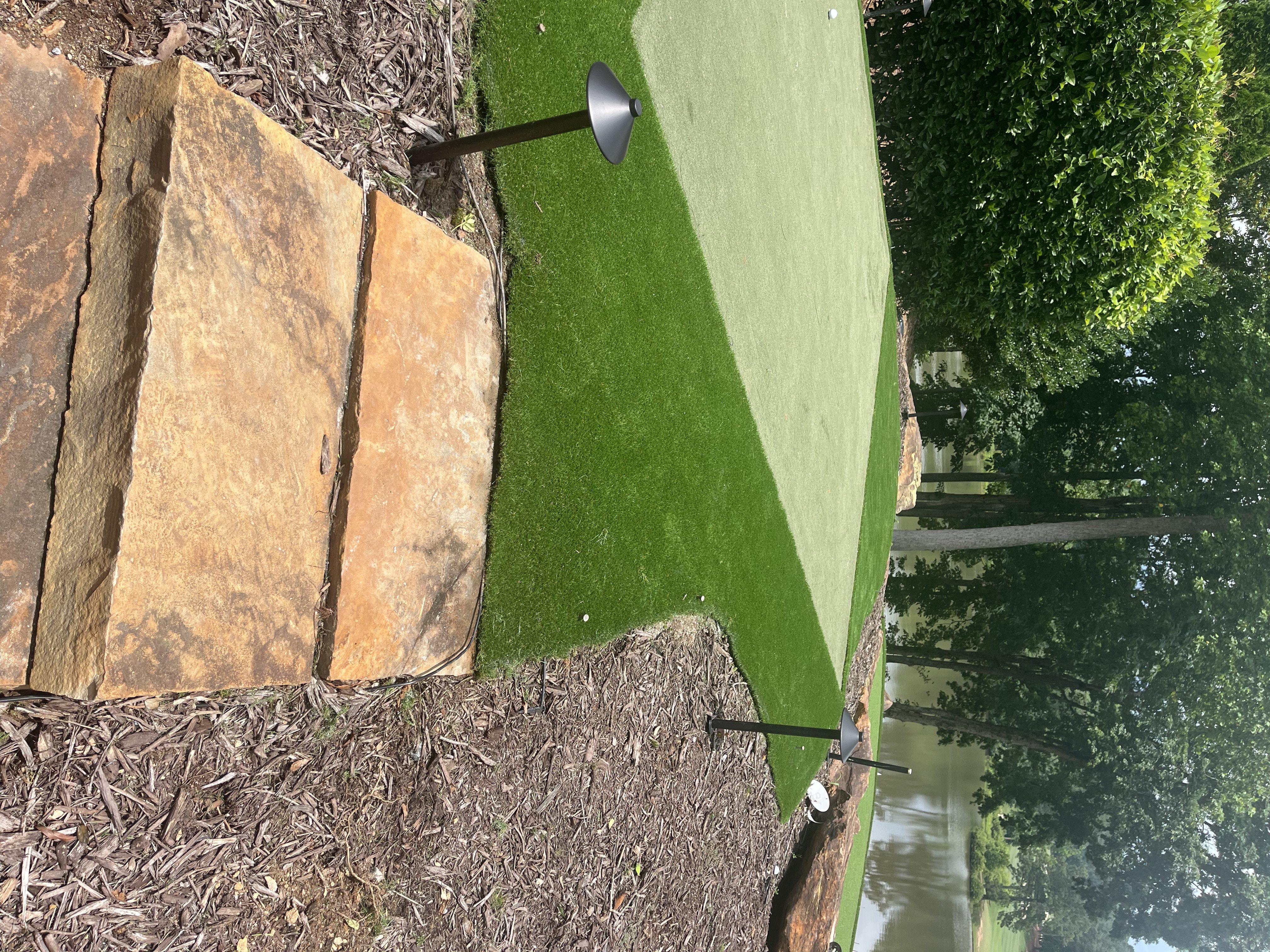 Lakeside Putting Paradise